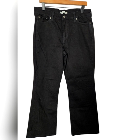 Levi's Denim - NWOT Levi Strauss Perfectly Slimming Bootcut 512 Jeans Size 16